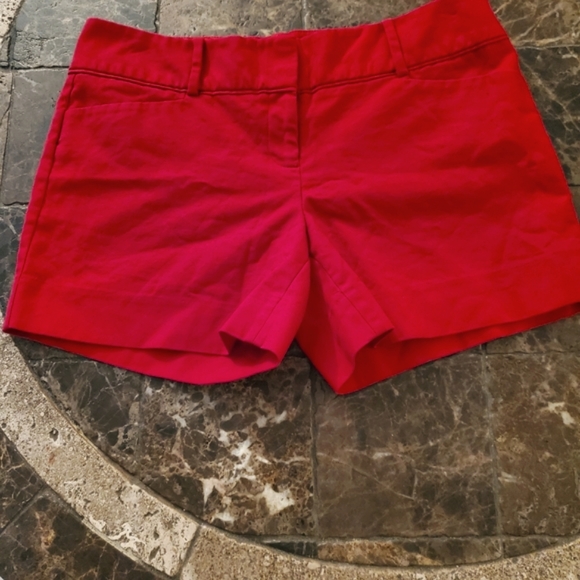 The Limited true red shorts 10R - Picture 2 of 4